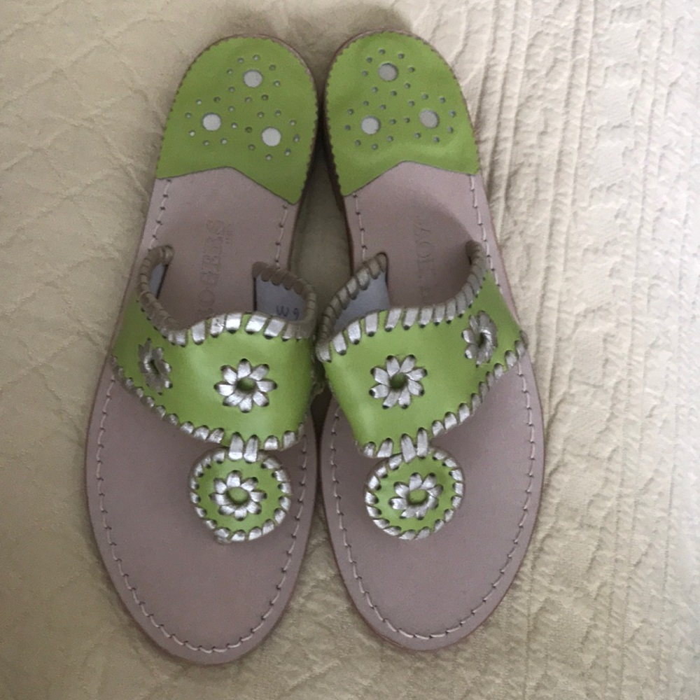 Never Worn Sz 6 Green/White Jack Rogers Sandals